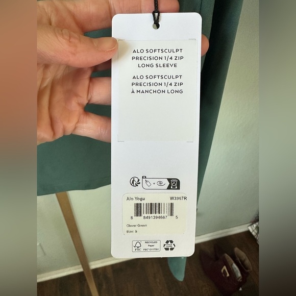 ALO | Softsculpt Precision 1/4 Zip Long Sleeve in Clover Green - Picture 3 of 5